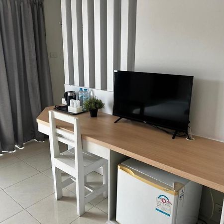 Nana Chat Bangsaen Hotel Si Racha Esterno foto