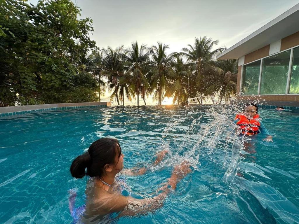 Nana Chat Bangsaen Hotel Si Racha Esterno foto