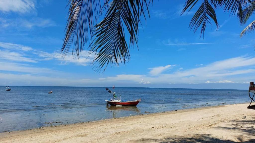 Nana Chat Bangsaen Hotel Si Racha Esterno foto
