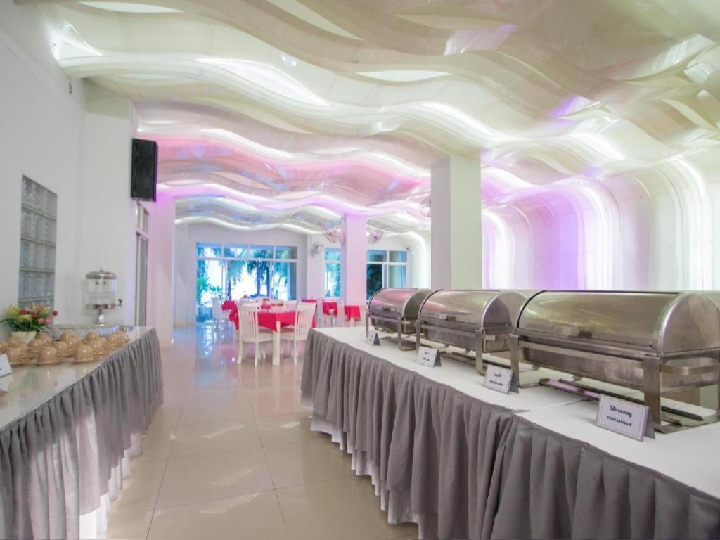Nana Chat Bangsaen Hotel Si Racha Esterno foto