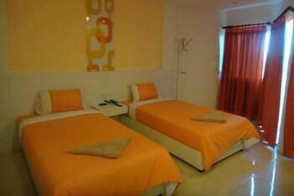 Nana Chat Bangsaen Hotel Si Racha Esterno foto