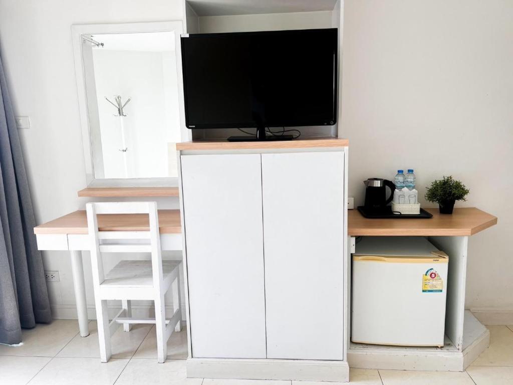 Nana Chat Bangsaen Hotel Si Racha Esterno foto