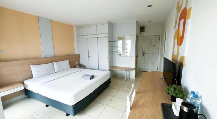 Nana Chat Bangsaen Hotel Si Racha Esterno foto