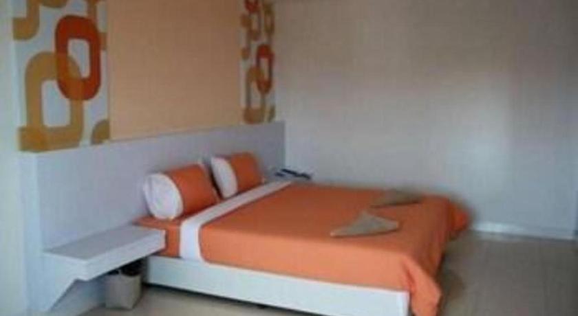 Nana Chat Bangsaen Hotel Si Racha Esterno foto