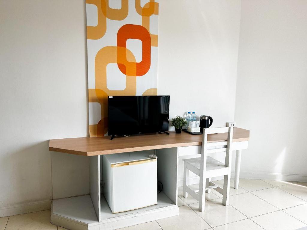 Nana Chat Bangsaen Hotel Si Racha Esterno foto
